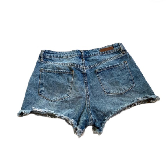 ARTICLES OF SOCIETY Frayed Raw Hem Distressed Blue Denim Shorty Shorts Size 27 - Picture 8 of 16